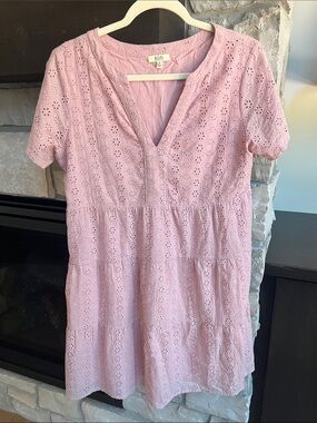 Kori Dusty Blush Eyelet Tiered Dress sz medium